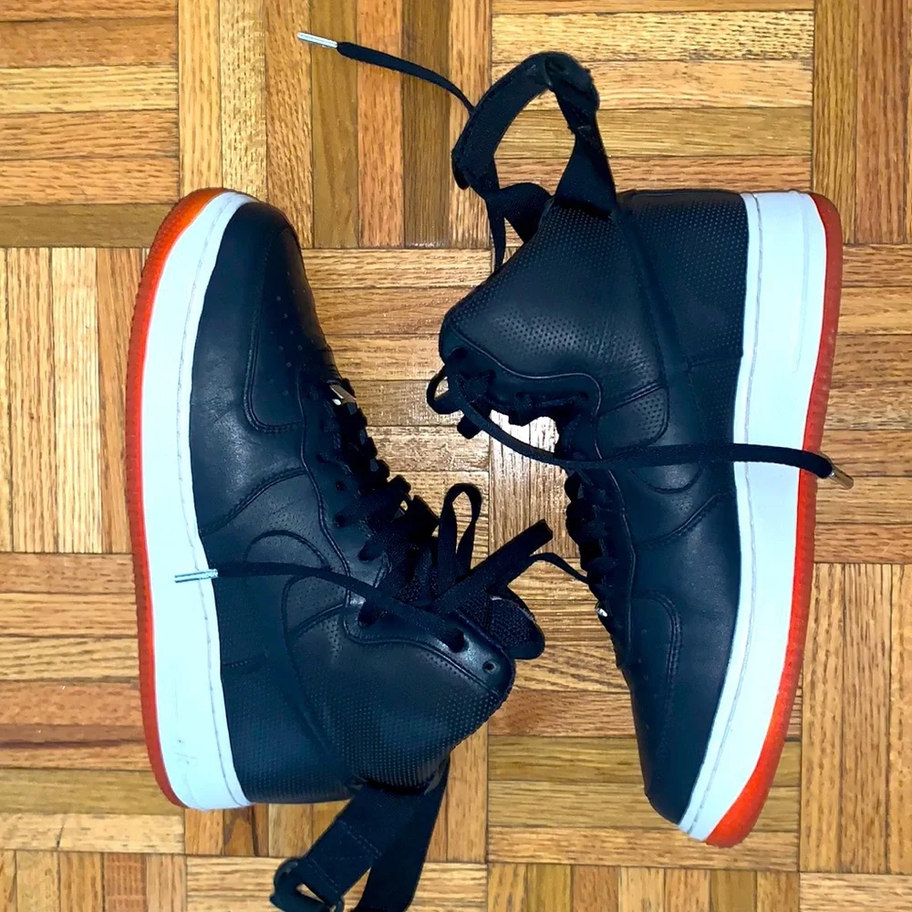 Nike Vintage Hi-Top Air Force 1 - Picture 3 of 15
